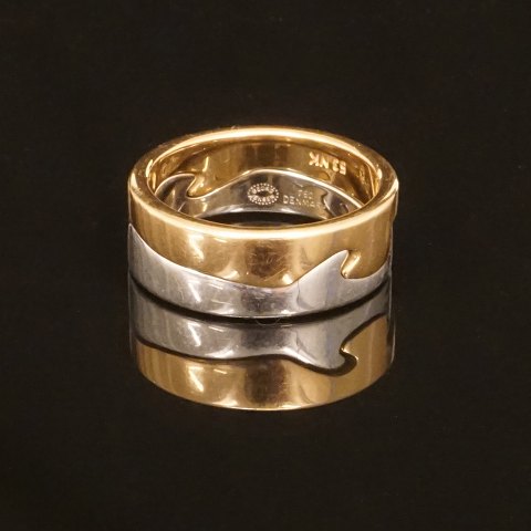 Georg Jensen Fusion ring i 18kt guld. Leveres i 
original æske. Ringstr. 54-55